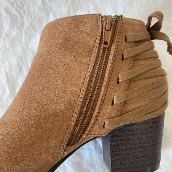 Indigo Rd. Western Boho Tan Suede Round Toe Womens Ankle Booties Size 6.5M - Picture 6 of 10